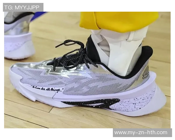 库里圣诞配色CurrySeries7球鞋曝光球鞋博主分享独特设计细节